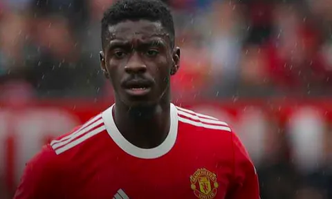 Man Utd chính thức chia tay cầu thủ thứ 3