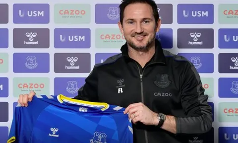 Frank Lampard chính thức tái xuất Premier League