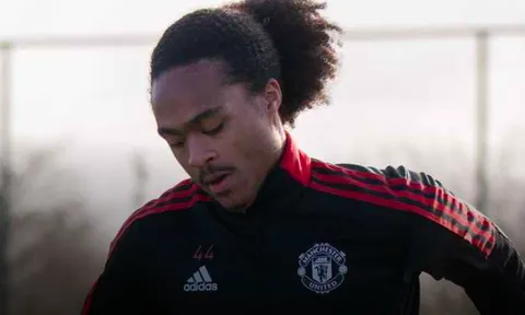 Man Utd tiếp tục để nạn nhân của Sancho rời Old Trafford