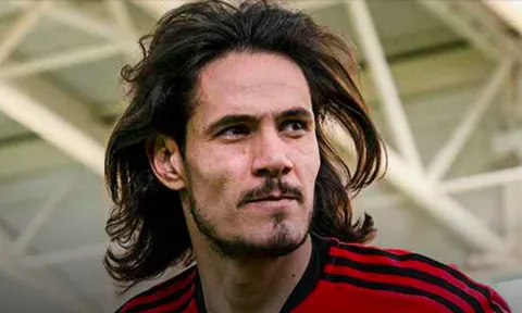 Cavani tiếp tục mang tới cú sốc cho Man Utd