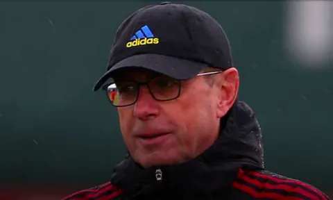 Rangnick xác nhận, cú sốc Cavani tiếp diễn