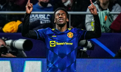 Sút tung lưới Atletico, Elanga giúp Man Utd cán mốc lịch sử