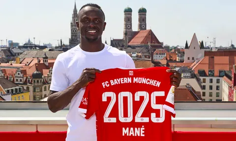 Liverpool bị chê bán cầu thủ với 'giá bèo'