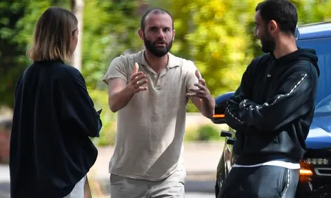 Juan Mata để lộ hình ảnh gây choáng sau khi rời M.U