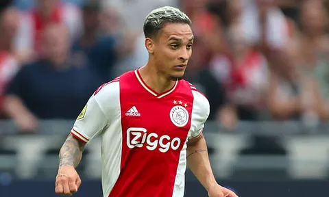 Rất nhanh chóng, Ajax ra mức giá cuối bán Antony cho M.U