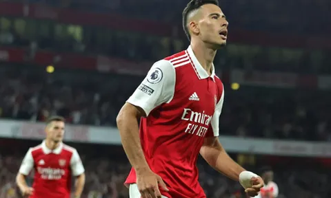 Darren Bent nêu sao Arsenal sẽ vùi dập Dalot