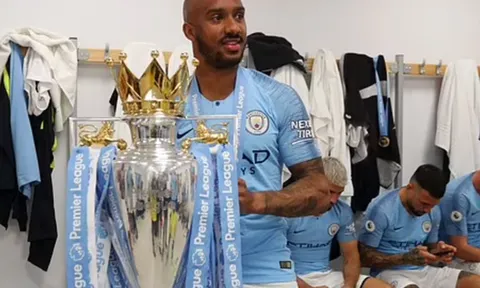 CHÍNH THỨC: Nhà cựu vô địch Premier League giải nghệ
