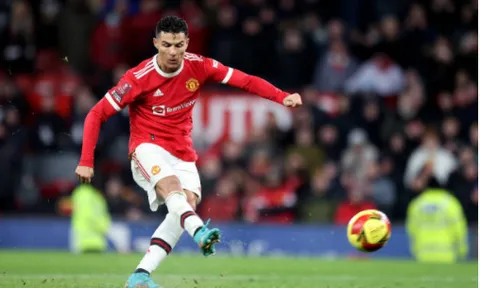 Carlton Cole chê Ronaldo thiếu tinh thần thủ lĩnh
