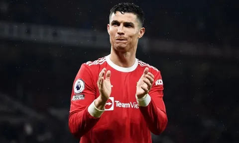 Xác nhận: M.U chốt tương lai Ronaldo gây ngỡ ngàng