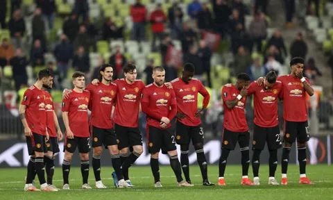 Man Utd trắng tay, Hargreaves đề nghị ký gấp 3 siêu tân binh