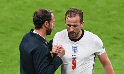 Bị thay ra sân, Harry Kane nói gì về Southgate?