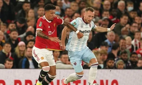 Sếp lớn Dortmund rơi nước mắt, nhưng Man Utd đã đúng với Sancho