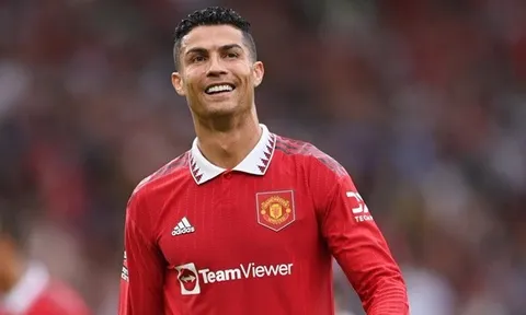 Sếp lớn phủ nhận đàm phán chiêu mộ Ronaldo