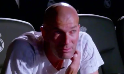 Sét đánh ngang tai, Zidane nhận tin cực xấu trước trận cầu sinh tử