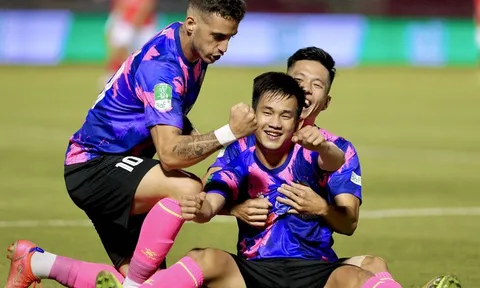 Cầu thủ Sài Gòn FC hạnh phúc vỡ oà khi lọt vào tứ kết Cúp Quốc gia