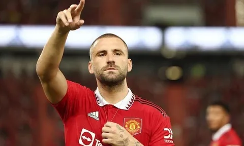 Malacia cập bến, Romano xác nhận tương lai Luke Shaw