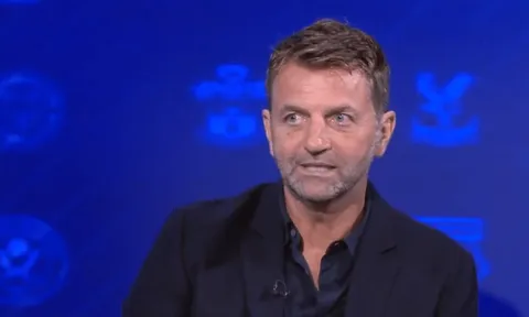 Tim Sherwood nhận định điểm yếu chí tử của Arsenal hiện tại