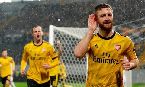 Đắng lòng Emery! Kẻ bị "xua đuổi" chơi hay nhất Arsenal