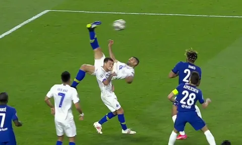 Siêu phẩm phút cuối, Chelsea 'run rẩy' vào bán kết Champions League