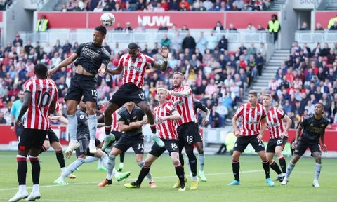 "Siêu trung vệ" xuất hiện trong trận Brentford 0-3 Arsenal