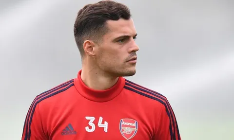 Mất băng đội trưởng, Xhaka tiết lộ thái độ của các cầu thủ Arsenal với mình
