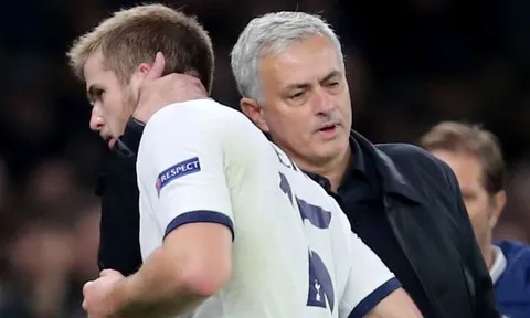 Thay người tạo bước ngoặt ngay phút 29, Mourinho hết lời xin lỗi 'trò cưng'