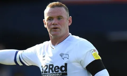 Rooney chuẩn bị mang huyền thoại M.U về làm trợ lý