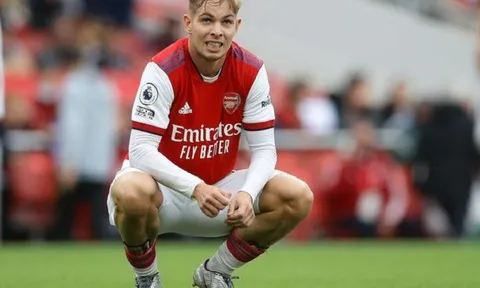 Smith Rowe tiết lộ món quà bất ngờ mà CĐV tặng cho đội bóng