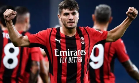 Số 10 mới tỏa sáng, AC Milan thắng mong manh ngày không Ibrahimovic