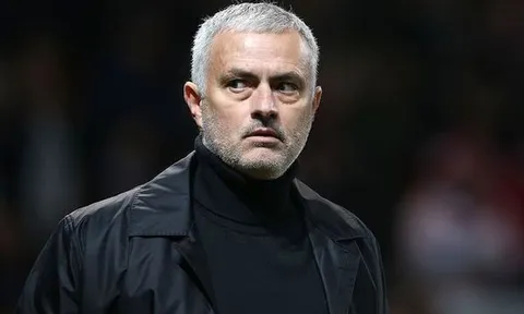 "Sợ" Jose Mourinho, Ramos xách động hàng loạt trụ cột Real làm 1 điều cho Zidane