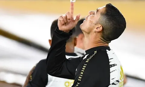 SỐC! Không thể gặp Messi, Ronaldo chỉ trích cơ quan y tế