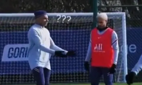 SỐC! Neymar bỏ mặc Mbappe, chờ Messi để tập chung