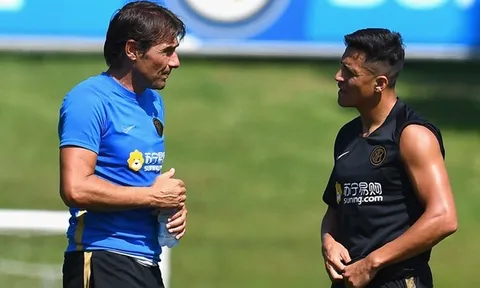 SỐC! Vì Sanchez, Inter Milan và HLV Chile liên tục "khẩu chiến"