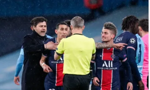 SỐC! Wenger nói lời không thể tin về thẻ đỏ của Di Maria