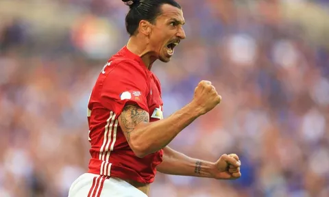 SỐC: Zlatan Ibrahimovic tiết lộ bến đỗ mới khiến cả Châu Âu dậy sóng!