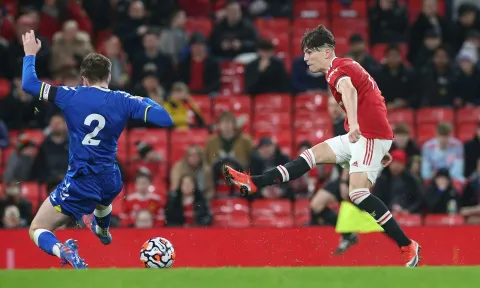 Solo ghi bàn từ sân nhà, phiên bản Bale đầy tốc độ xuất hiện ở Man Utd