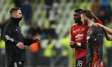 Solskajer nói rõ lý do không thay De Gea bằng Henderson trong loạt luân lưu