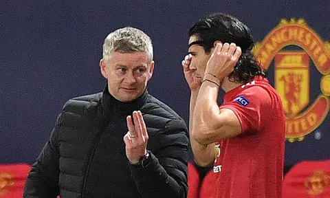 Solskjaer cảnh báo Cavani: “Phải biết người thuê mình là ai”