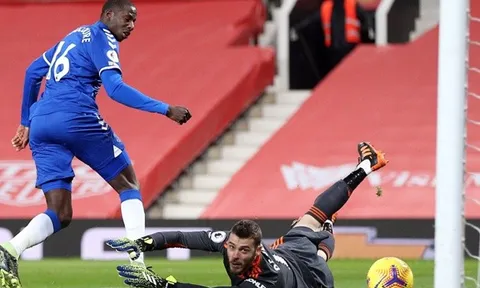 Ole có động thái mới, số phận De Gea tại Man Utd quá bấp bênh