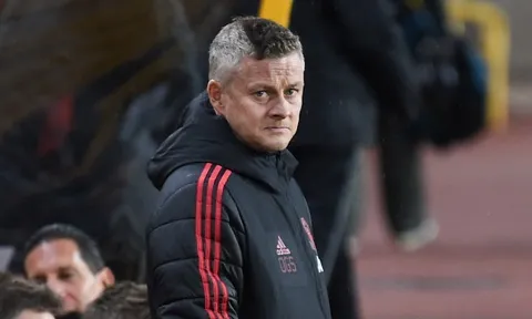 Man Utd ra giá 45 triệu mua trung vệ, đối tác hét 80 triệu