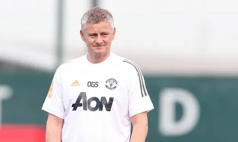 'Man Utd đang mua những cầu thủ giống nhau, đó là con dao hai lưỡi'
