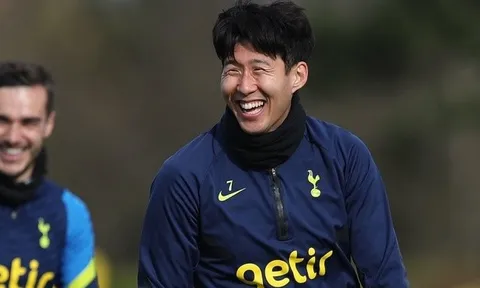 Son Heung-min tít mắt, tân binh tập bắn, viện binh tiếp sức Tottenham
