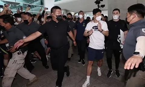 Song Heung Min và các đồng đội được săn đón gắt gao tại Seoul