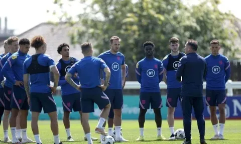 Southgate nói lý do giữ chân Maguire và Henderson trong danh sách cuối cùng