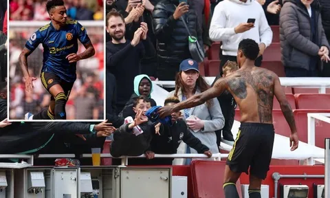 Lingard và Rashford có hành động gây sốc khi M.U thua Arsenal