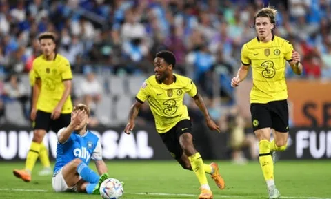 Sterling ra mắt, Chelsea thua trận đầu tiên