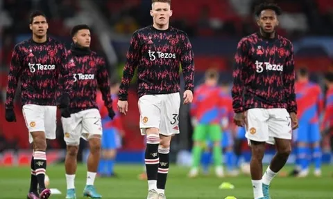Steve McClaren chọn sẵn tiền vệ lý tưởng cho Ten Hag