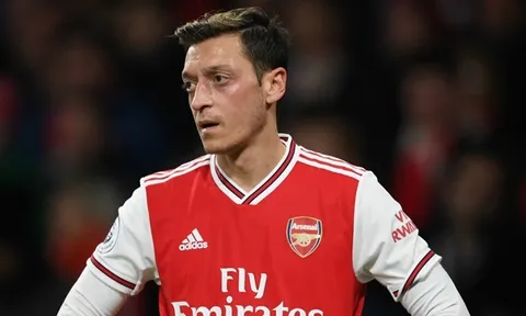 Steve Nicol chọn mục tiêu của Arsenal trước Ozil, Rodriguez và Bale