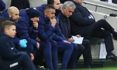 Sự thật động trời: Mourinho từng nhận tiền để không đến Tottenham?