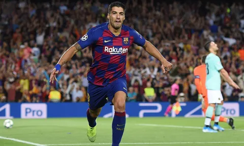 Suarez đăng đàn, khuyên Barca chiêu mộ "Drogba 2.0" về Camp Nou